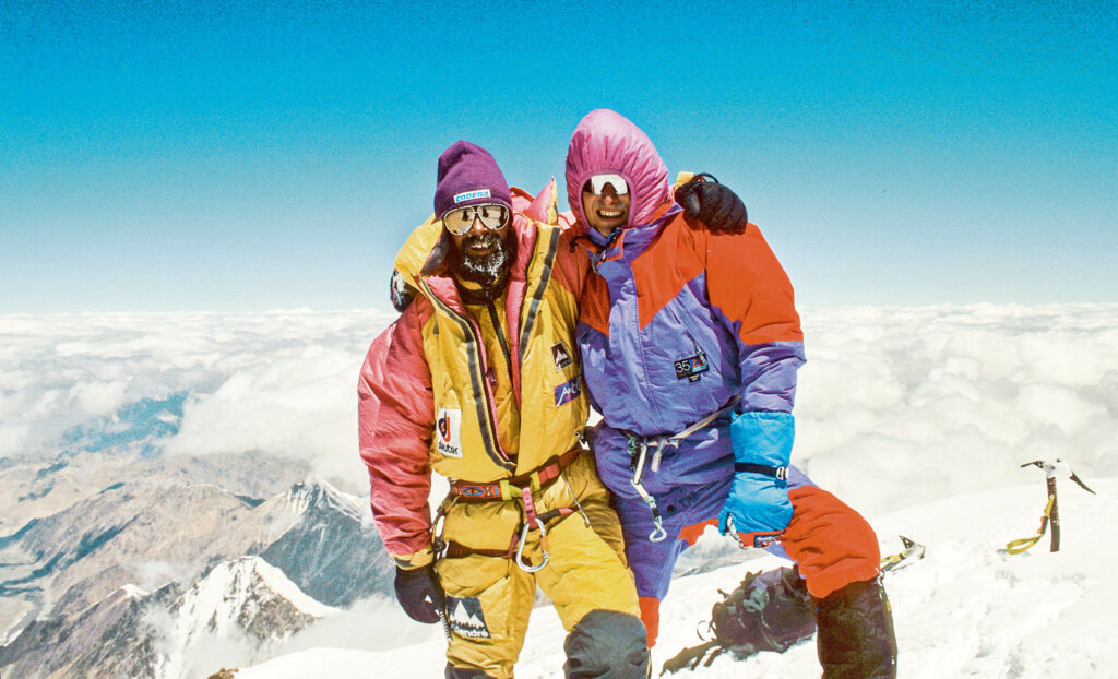 Gipfelfoto vom K2 Michi Wärthl und Ralf Dujmovits